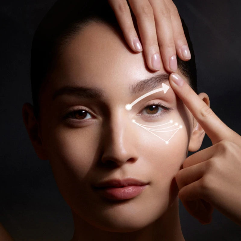 Crema de ojos oro 24k - aplicación